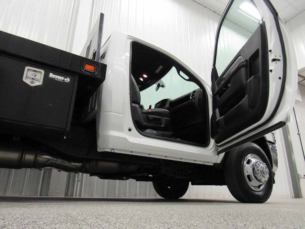 Used 2022 RAM 3500 Tradesman image 23