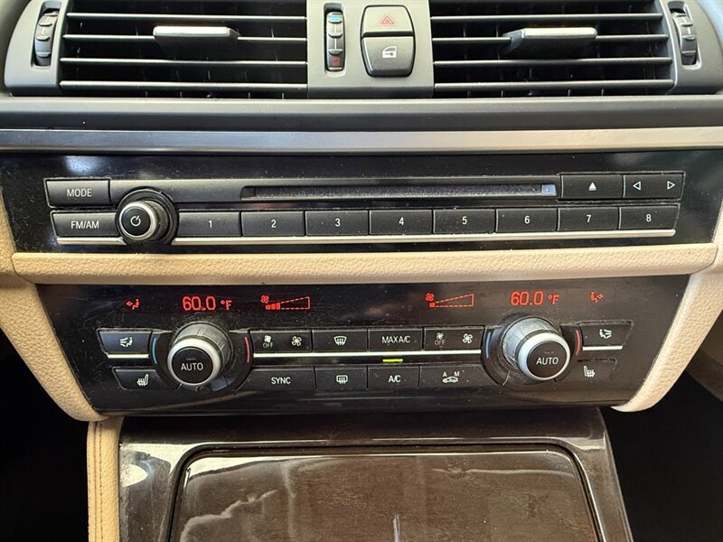 Used 2014 BMW 528i Sedan RWD image 33