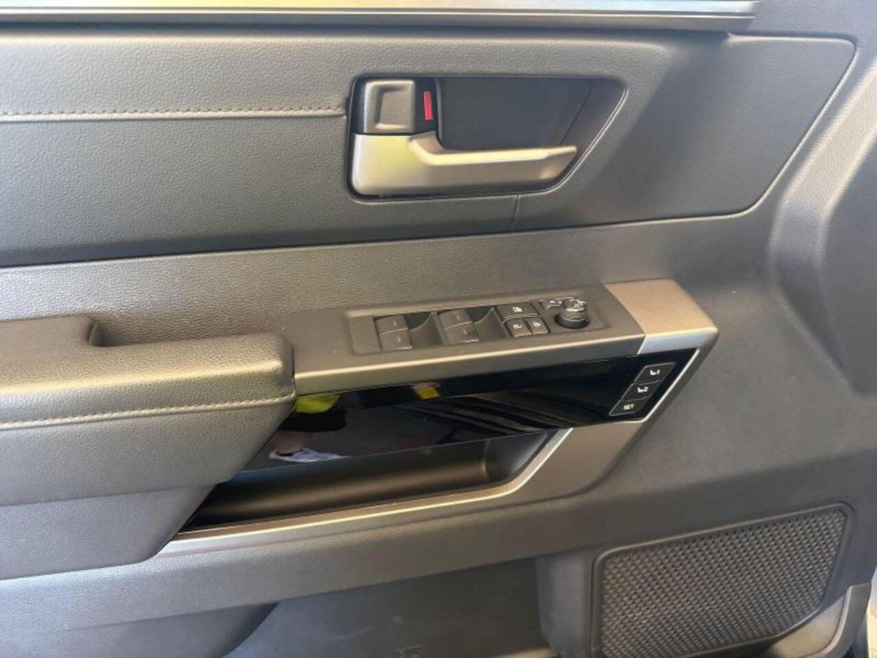 Used 2024 Toyota Tundra Limited image 15