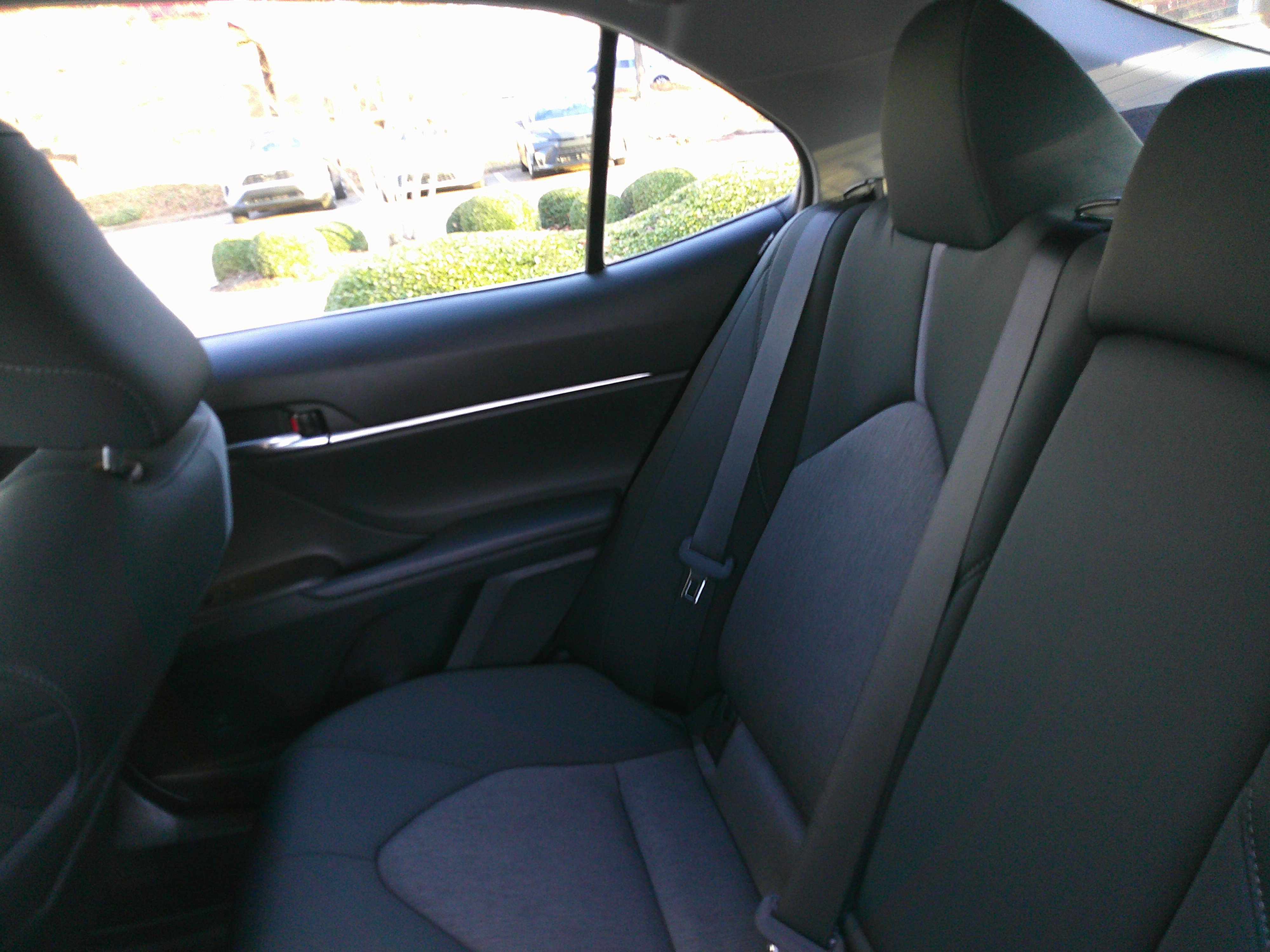 Used 2022 Toyota Camry LE image 29