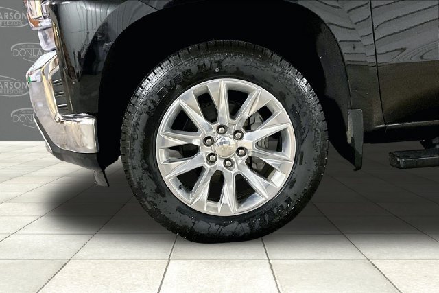 Used 2021 Chevrolet Silverado 1500 LTZ w/ LTZ Premium Package AWD/4WD image 12