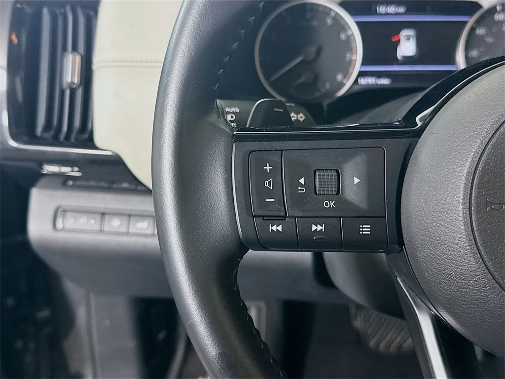 Certified 2022 Nissan Pathfinder SV w/ SV Premium Package image 22