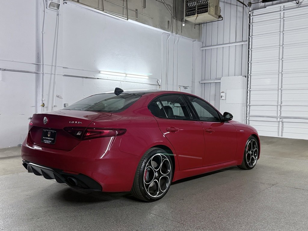 Used 2022 Alfa Romeo Giulia Veloce image 10