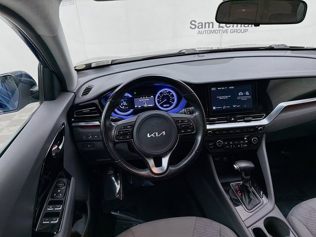Used 2022 Kia Niro LXS image 20