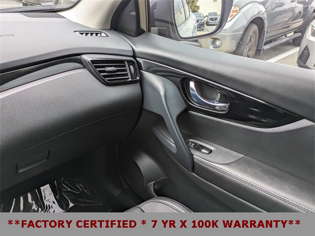 Certified 2022 Nissan Rogue Sport SL image 18