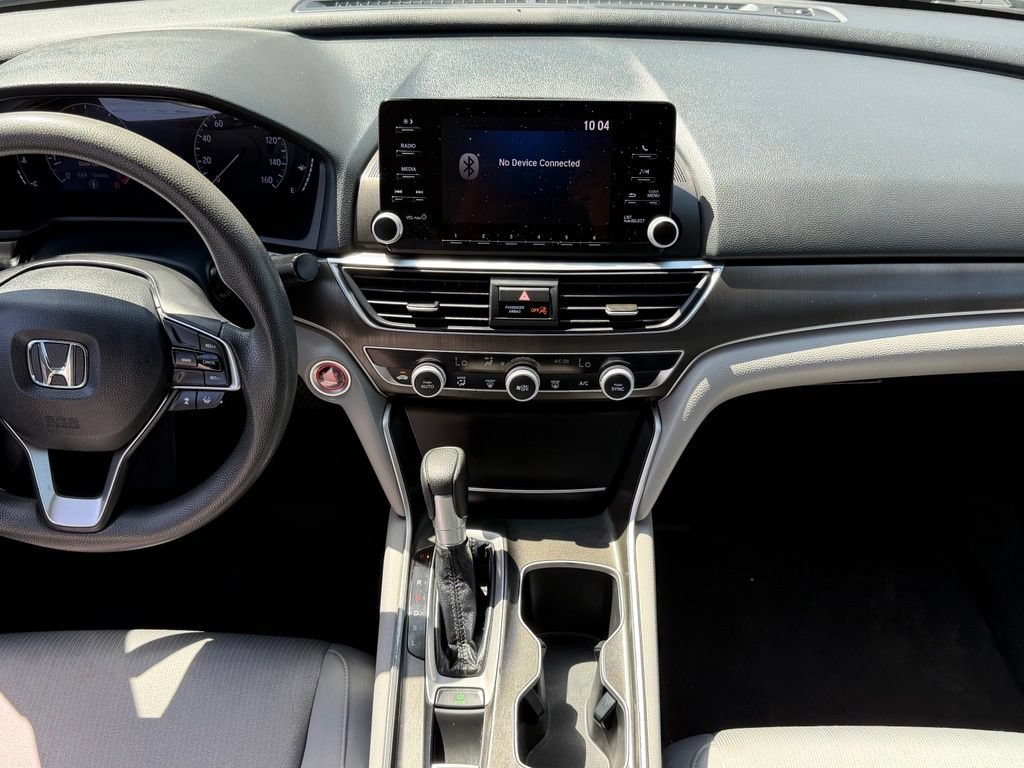Used 2018 Honda Accord LX image 9