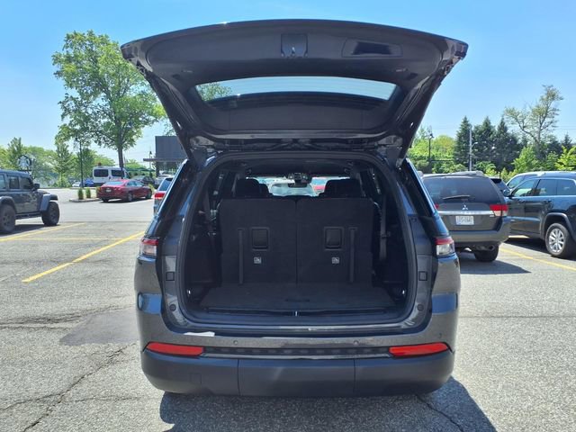 Certified 2025 Jeep Grand Cherokee L Laredo AWD/4WD image 12