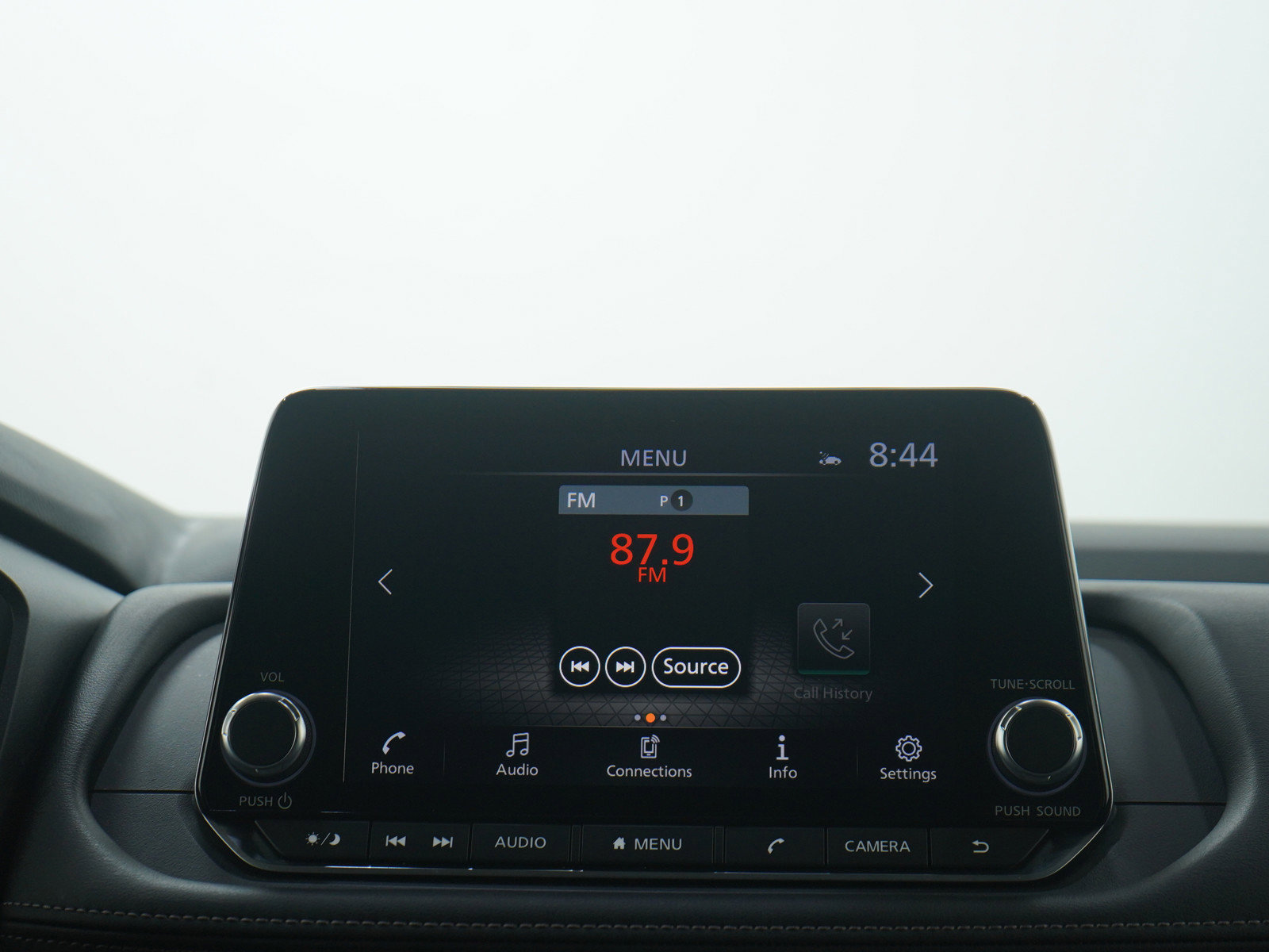 Used 2025 Nissan Rogue SV image 16
