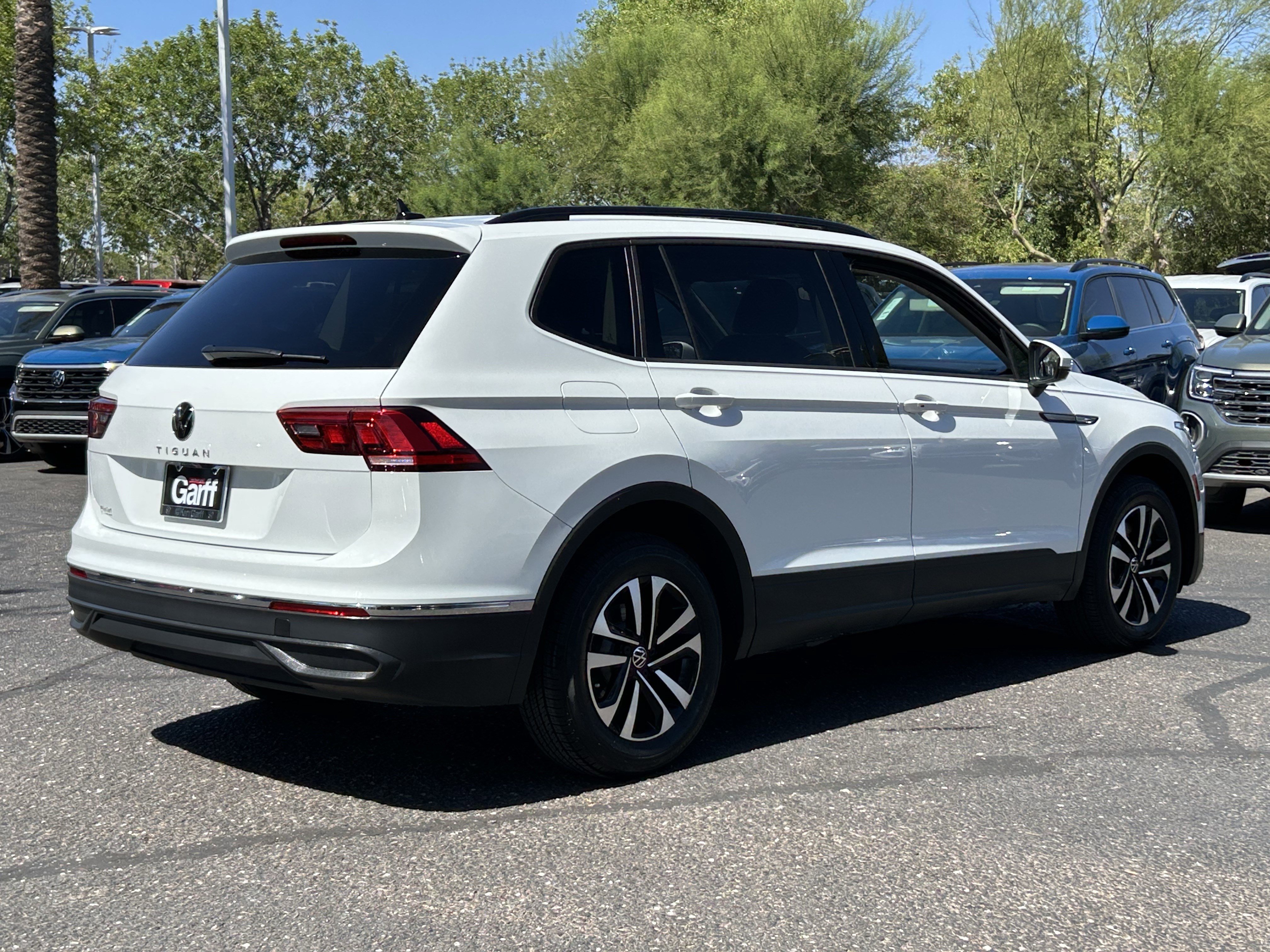Used 2023 Volkswagen Tiguan S FWD image 4
