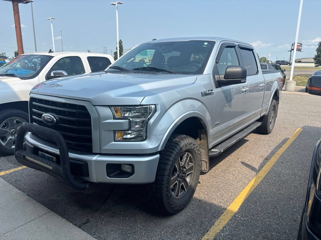 Used 2016 Ford F150 XLT w/ Equipment Group 302A Luxury AWD/4WD image 3