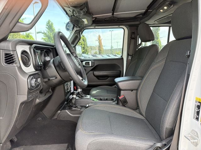 Used 2025 Jeep Wrangler Unlimited Sport AWD/4WD image 8