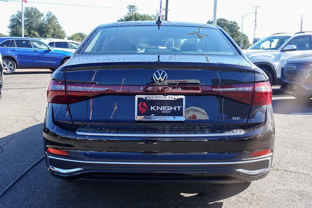 New 2025 Volkswagen Jetta SEL image 8