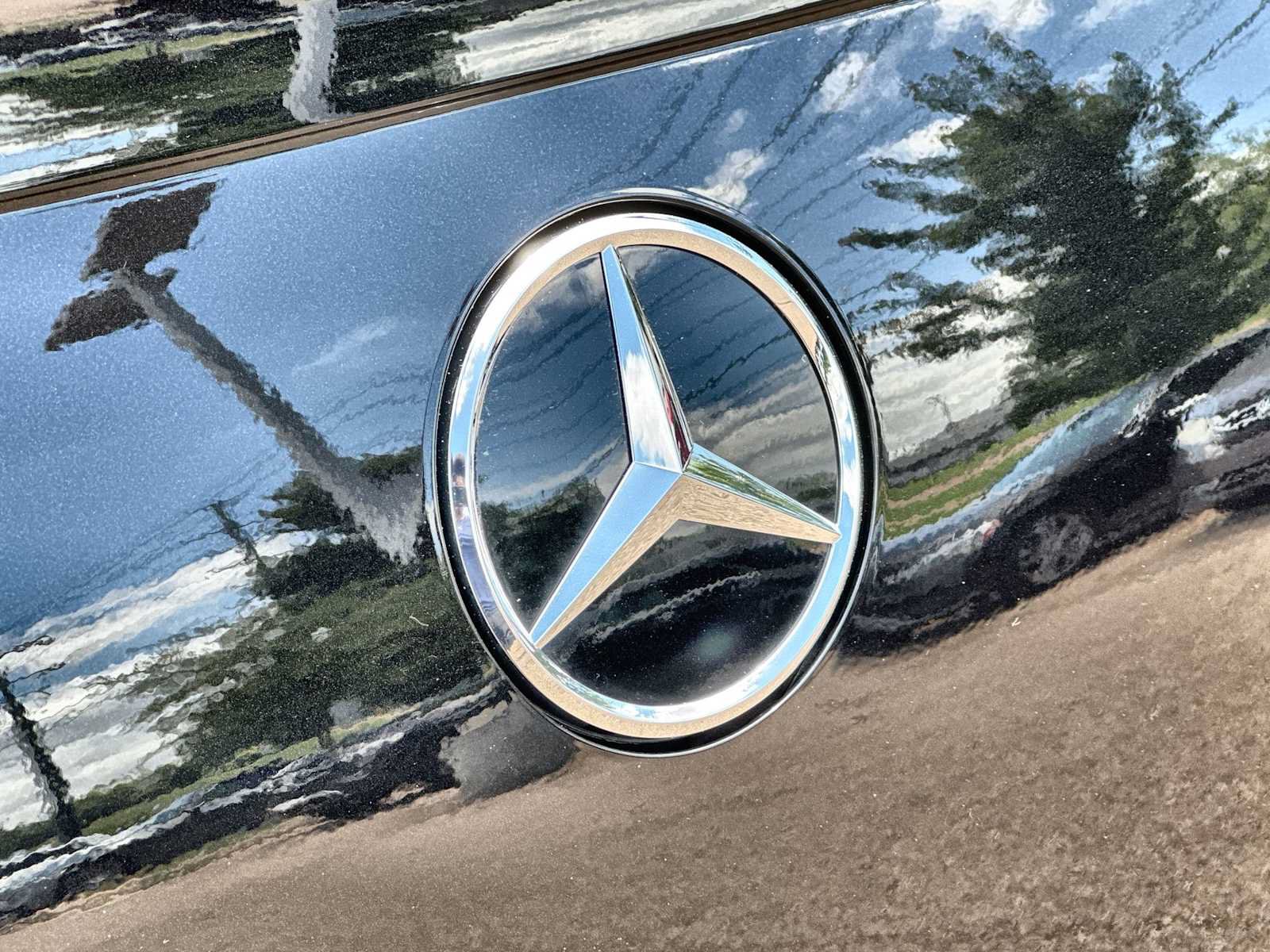 New 2026 Mercedes-Benz GLE 63 AMG S image 16