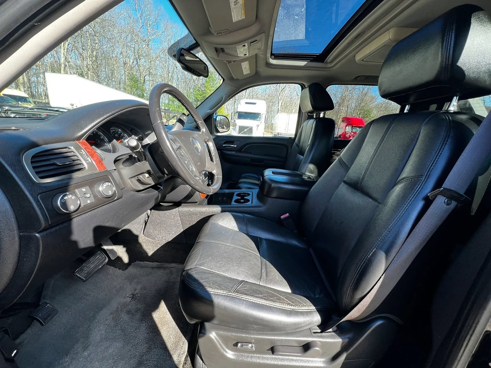 Used 2007 Chevrolet Avalanche LT w/ LT Preferred Equipment Group AWD/4WD image 9