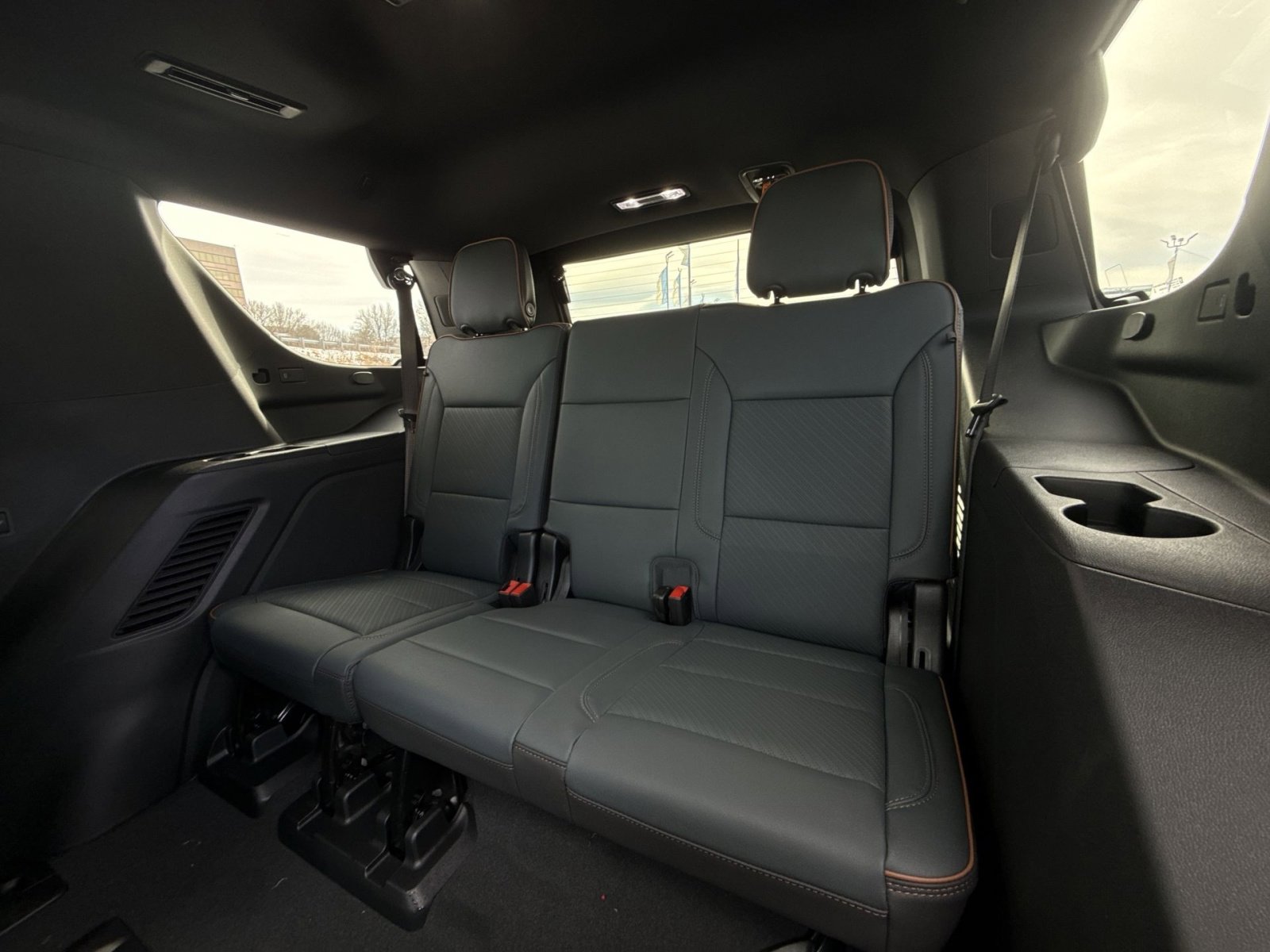 New 2026 GMC Yukon AT4 w/ AT4 Premium Plus Package image 26