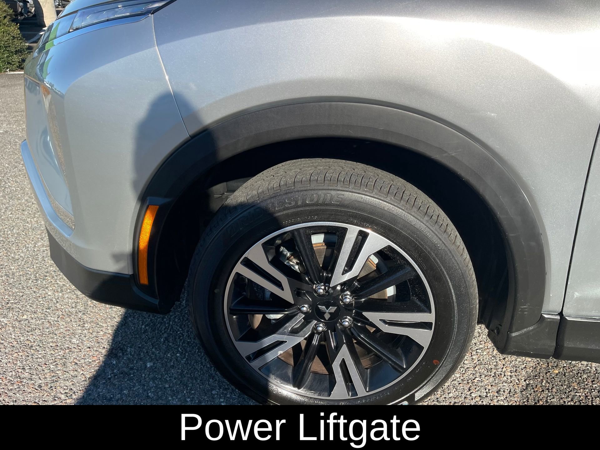 Used 2025 Mitsubishi Eclipse Cross Black Edition image 10