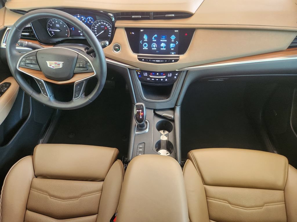 Used 2017 Cadillac XT5 Platinum AWD/4WD image 26