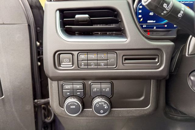 Used 2022 Chevrolet Tahoe Z71 w/ Luxury Package image 22