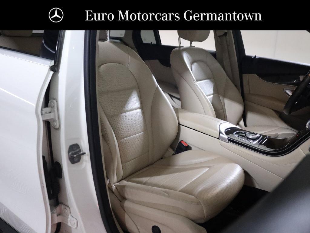 Used 2019 Mercedes-Benz GLC 350e 4MATIC image 59