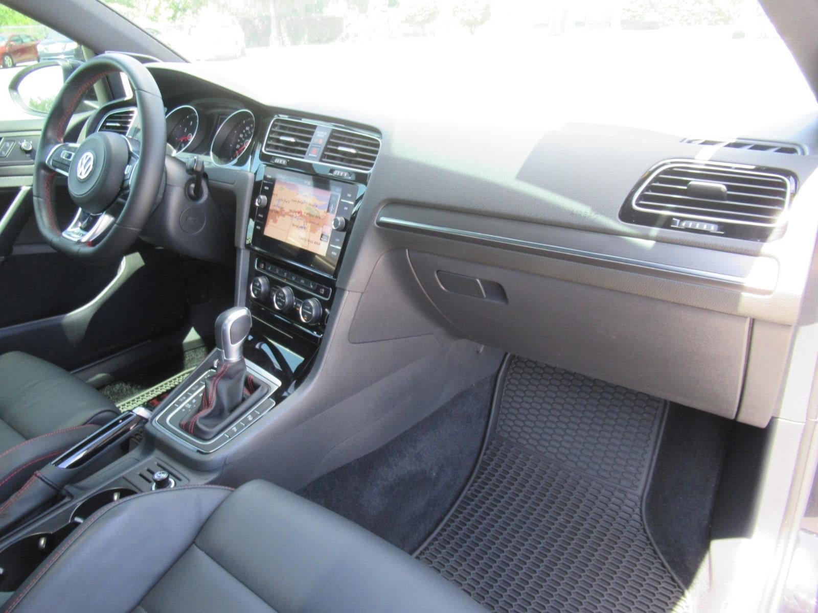 Used 2018 Volkswagen GTI Autobahn FWD image 11