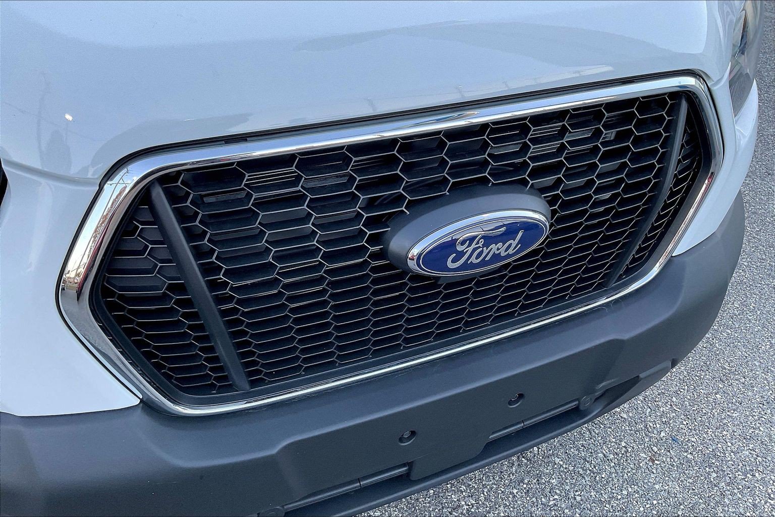 Certified 2024 Ford Transit 250 Low Roof w/ Exterior Upgrade Package RWD image 25