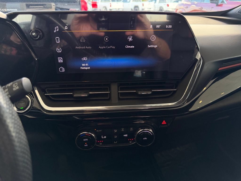 Used 2025 Chevrolet Trax RS w/ Driver Confidence Package FWD image 25