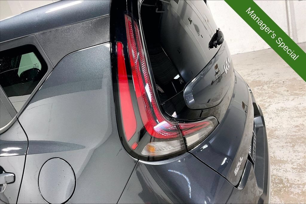 Used 2025 Kia Soul LX w/ LX Technology Package FWD image 37