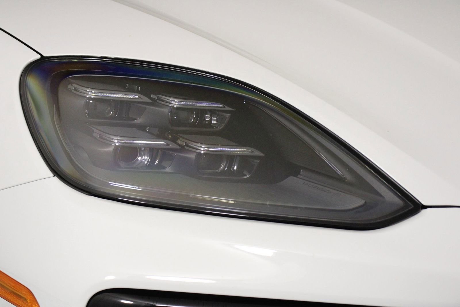 Certified 2025 Porsche Cayenne S image 28