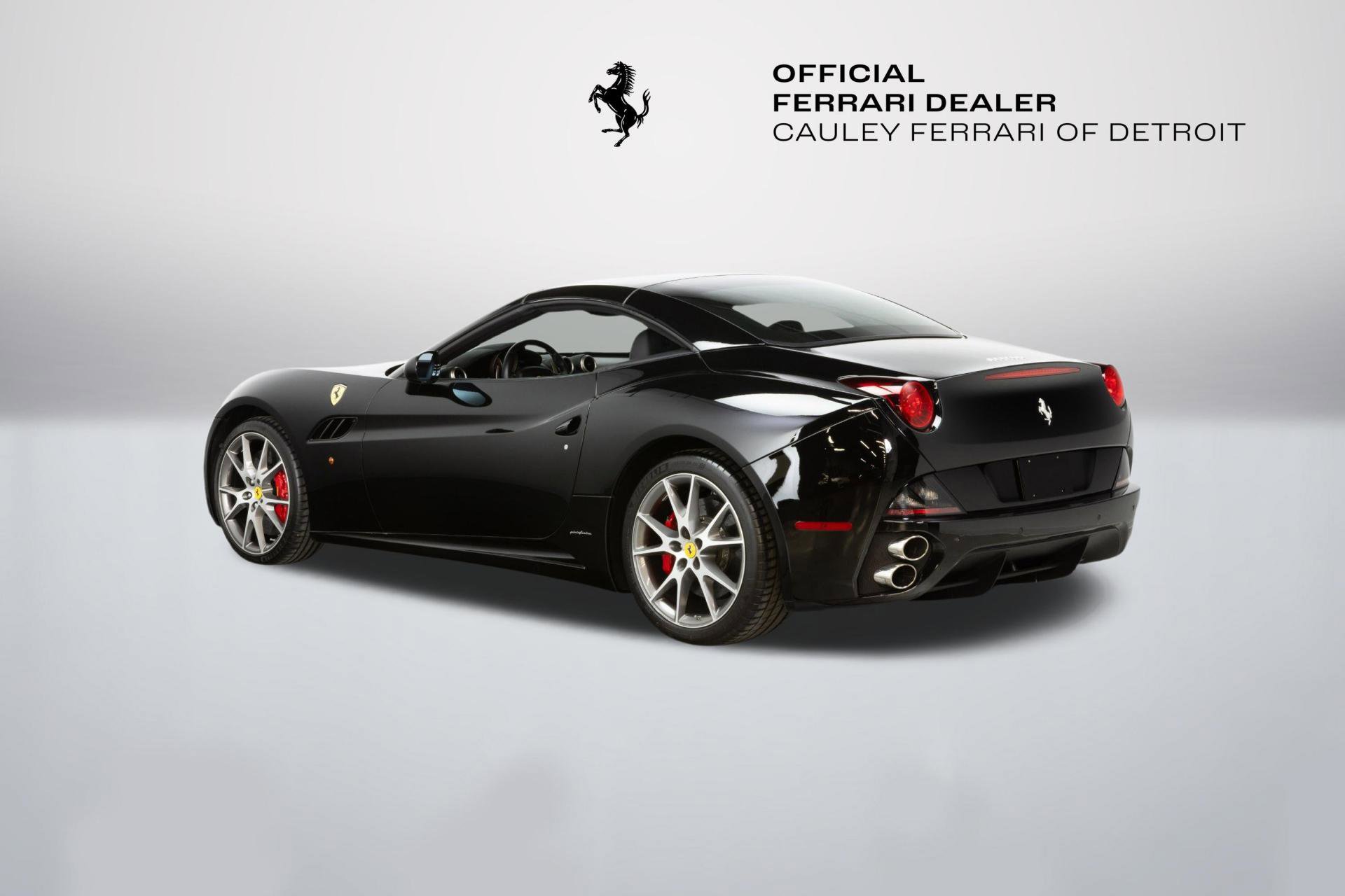 Used 2010 Ferrari California image 13