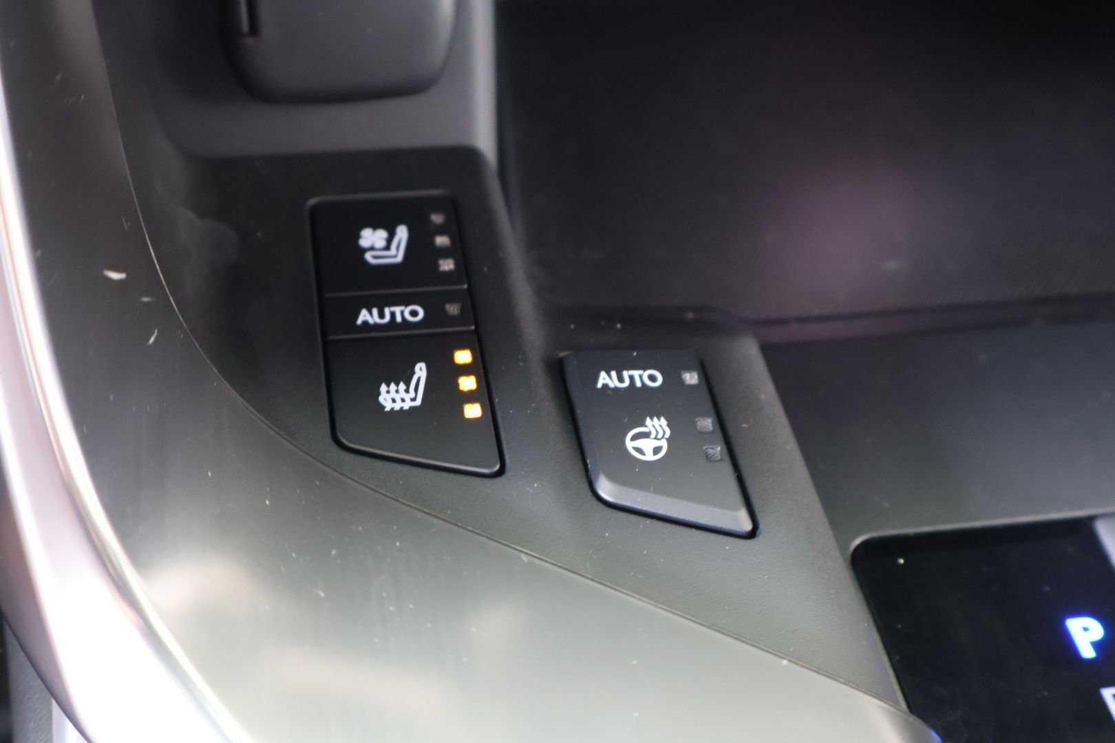 Used 2024 Lexus LX 600 F Sport AWD/4WD image 30