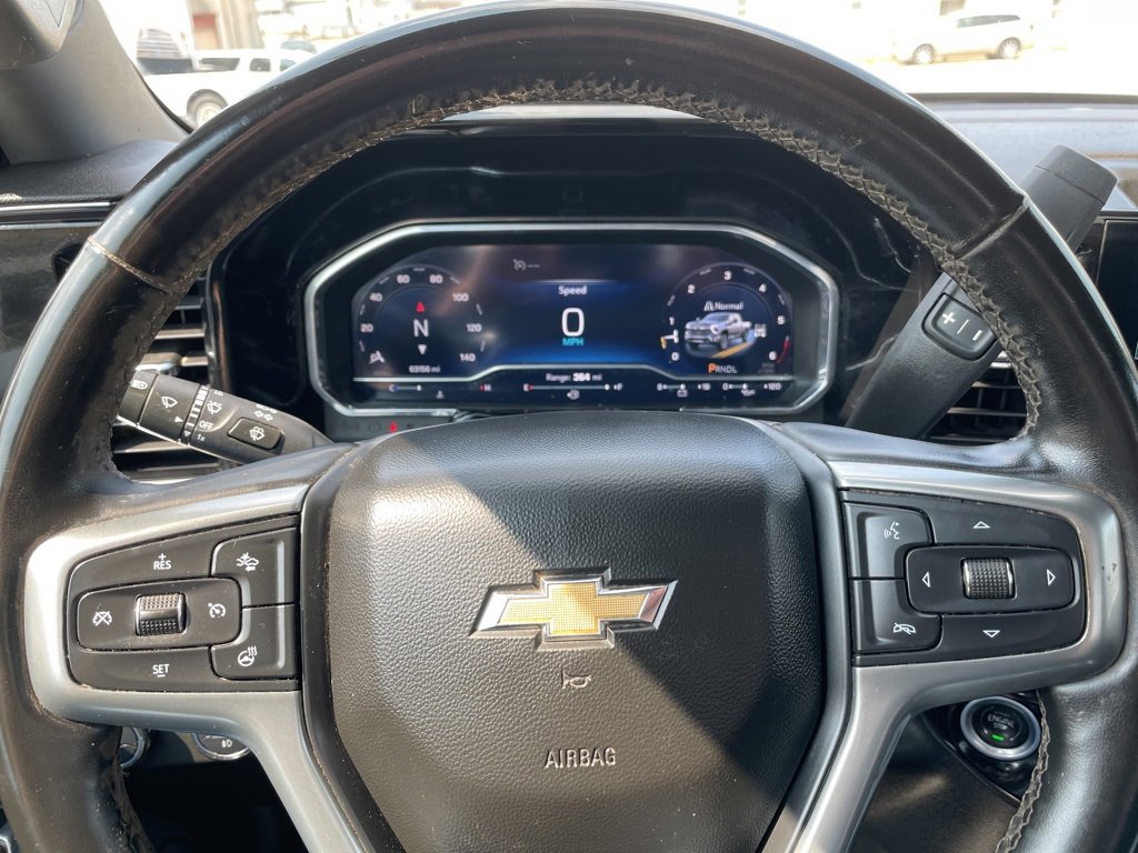 Used 2024 Chevrolet Silverado 2500 LT w/ Convenience Package image 5