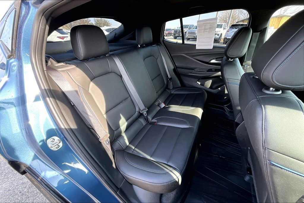 Used 2024 Buick Envista Sport Touring w/ Advanced Safety Package image 37