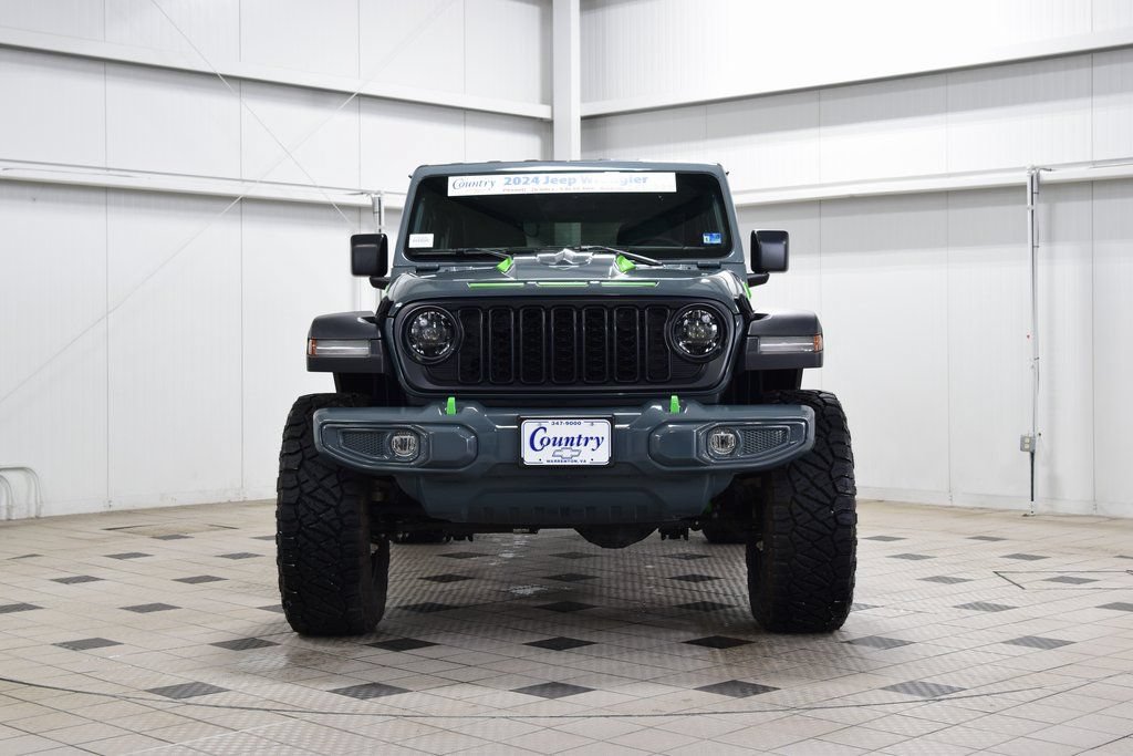 Used 2024 Jeep Wrangler Unlimited Rubicon w/ Safety Group AWD/4WD image 2