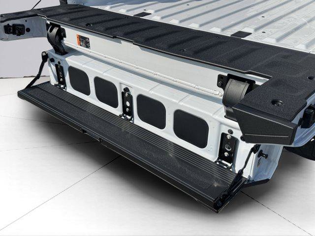 New 2026 GMC Sierra EV Elevation image 18