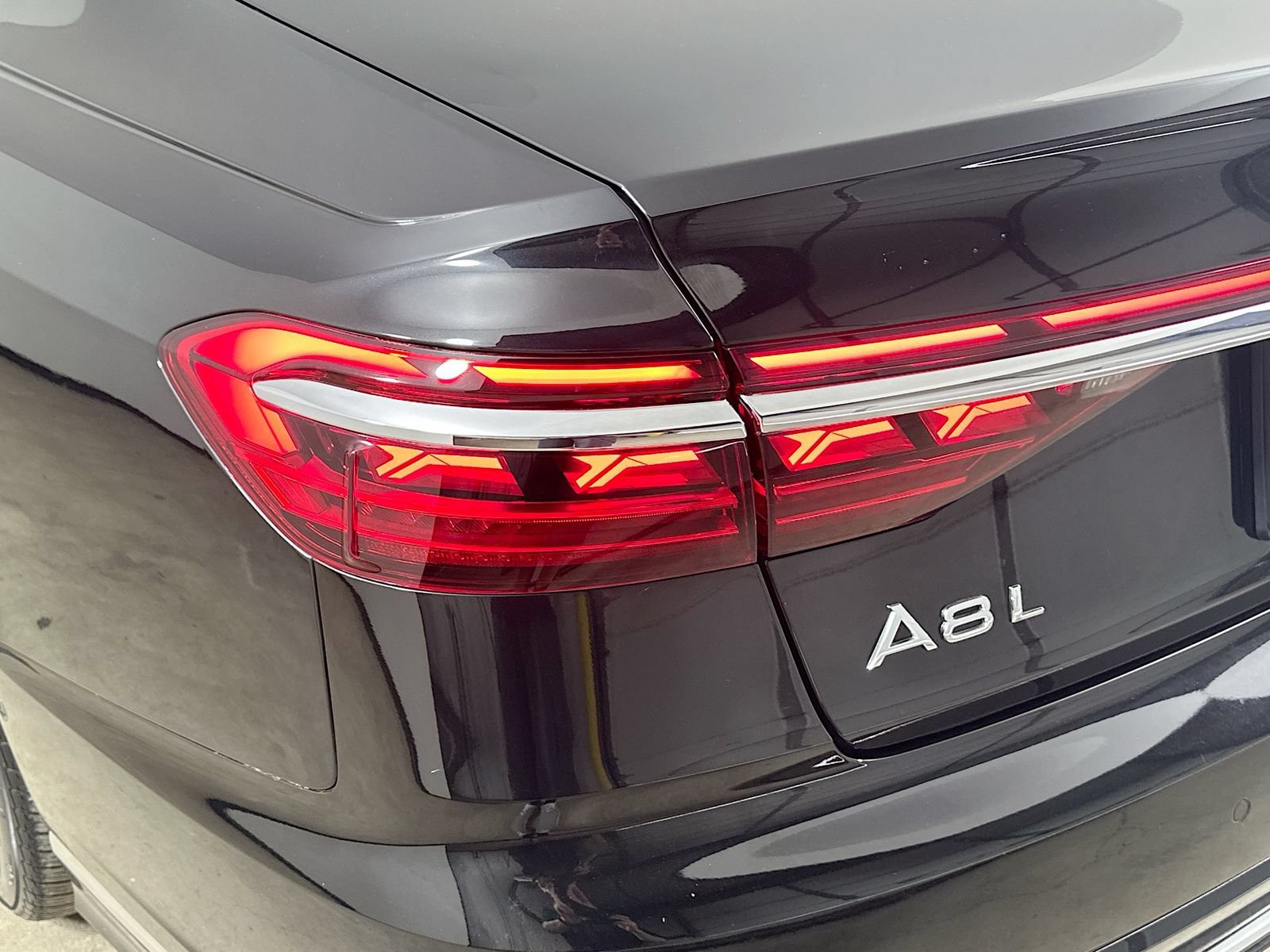Used 2023 Audi A8 L 3.0T w/ Comfort Plus Package AWD/4WD image 12
