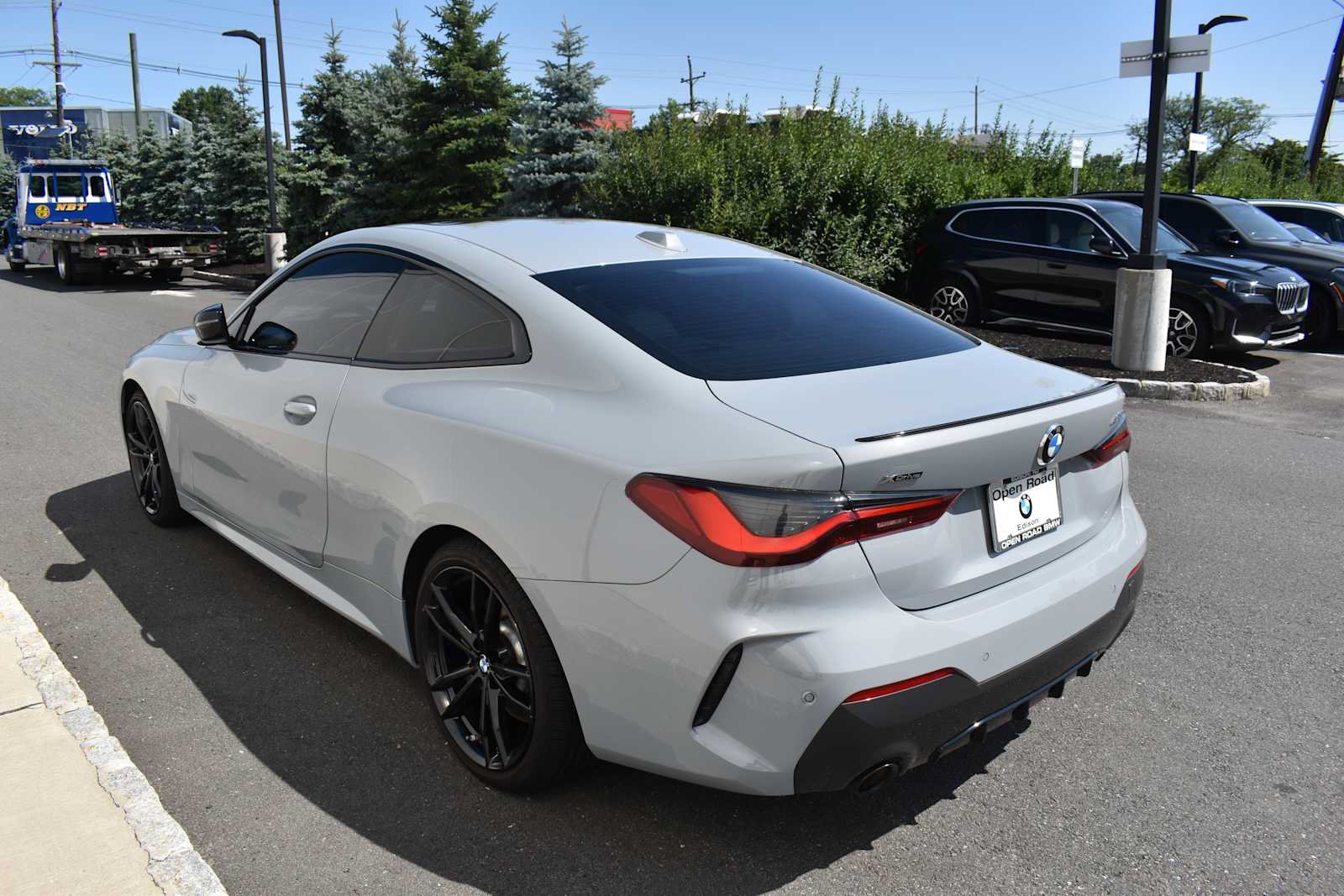 Used 2024 BMW 430i xDrive Coupe w/ M Sport Package AWD/4WD image 7