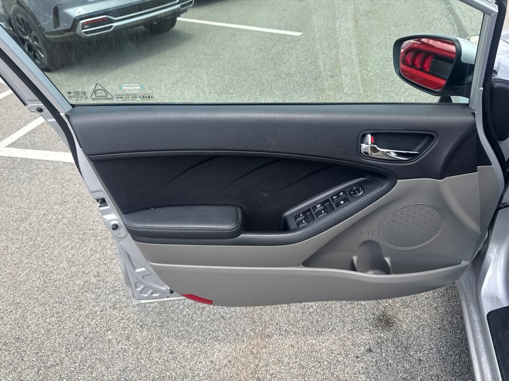 Used 2016 Kia Forte LX w/ LX Popular Plus Package FWD image 14