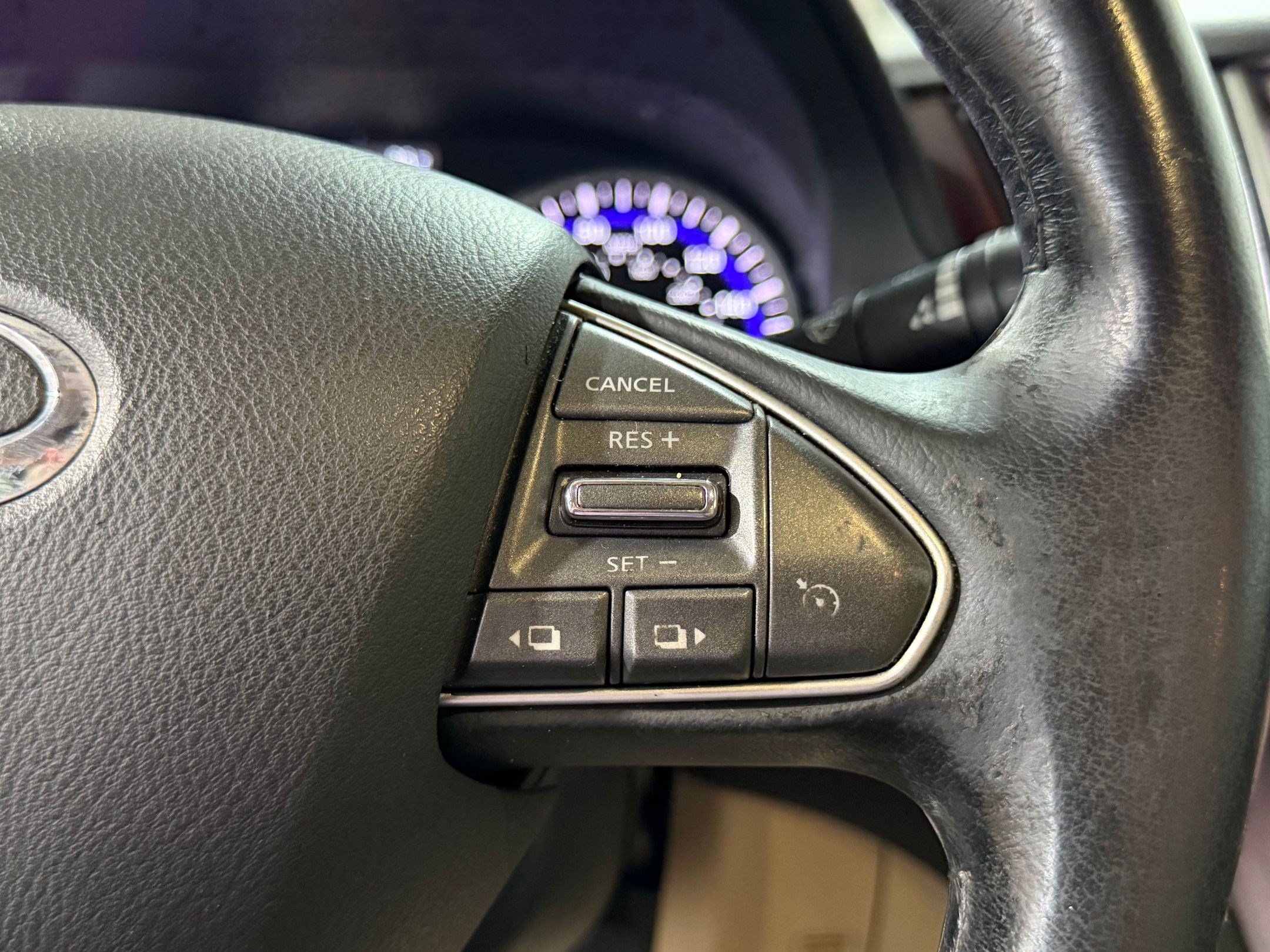 Used 2015 INFINITI Q50 Premium w/ Navigation Package RWD image 14