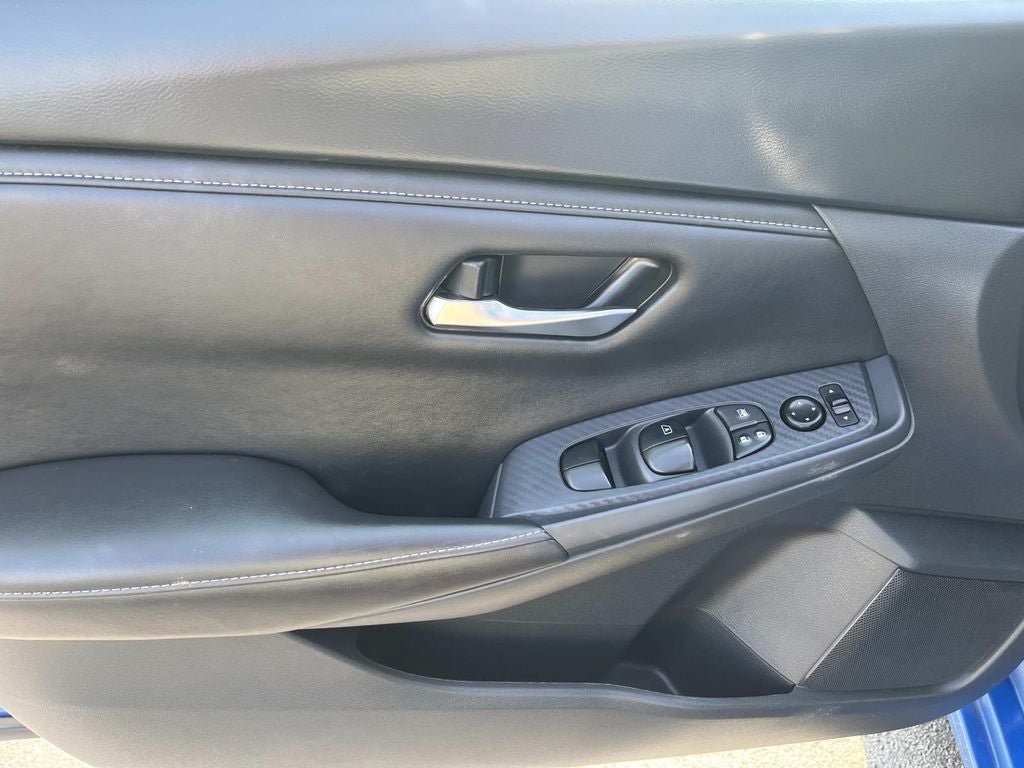 Used 2024 Nissan Sentra SV FWD image 22