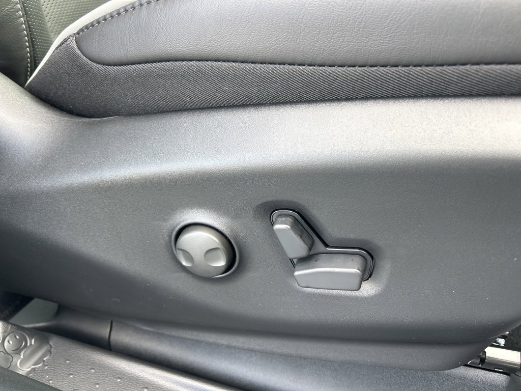 New 2026 Chrysler Pacifica Limited w/ S Appearance Package image 10