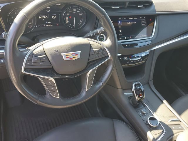 Certified 2023 Cadillac XT5 Premium Luxury w/ Technology Package AWD/4WD image 14