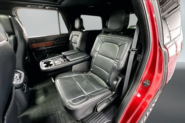 Used 2019 Lincoln Navigator Reserve AWD/4WD image 22