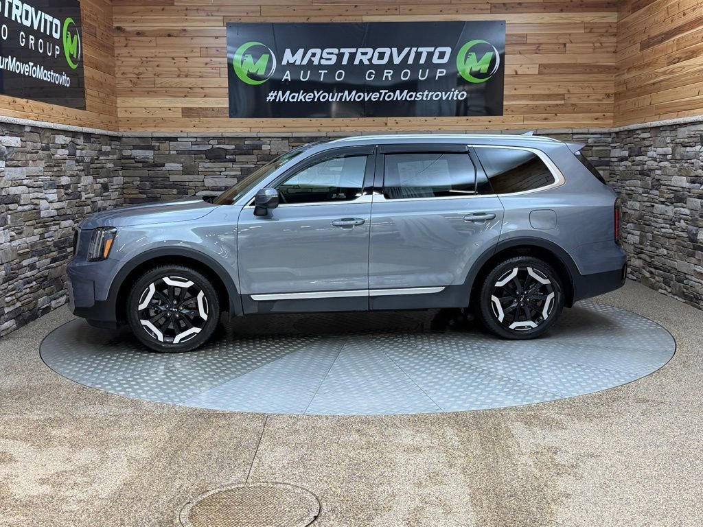 Used 2025 Kia Telluride EX image 6
