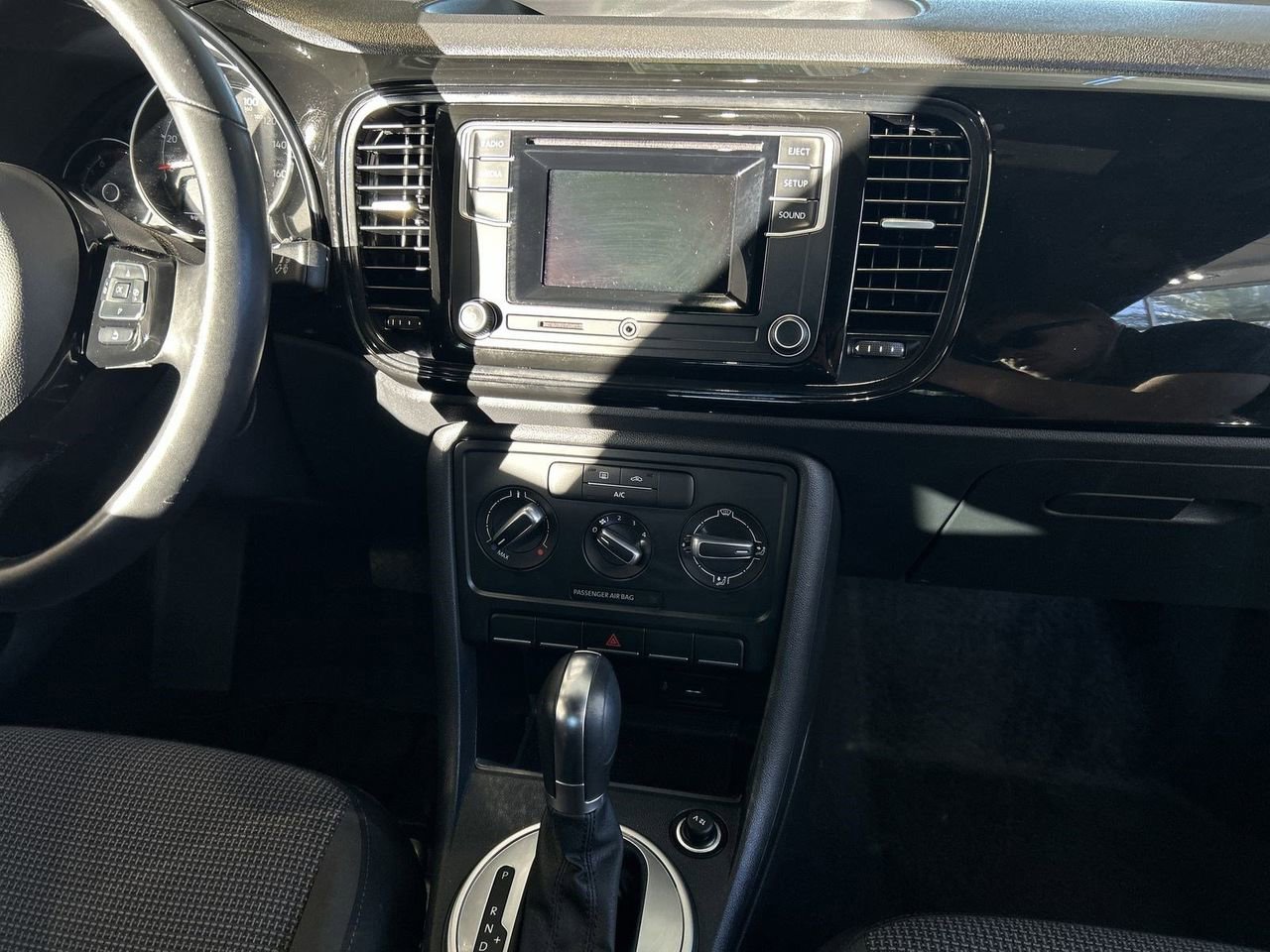 Used 2019 Volkswagen Beetle 2.0T S image 12