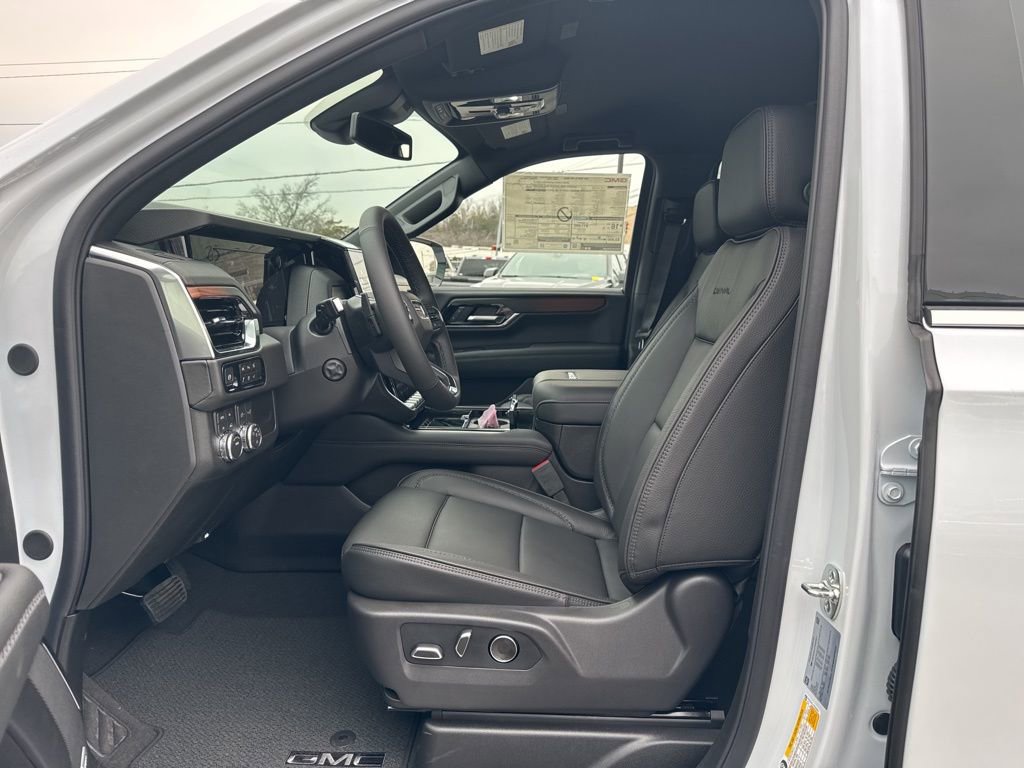 New 2026 GMC Yukon XL Denali AWD/4WD image 18