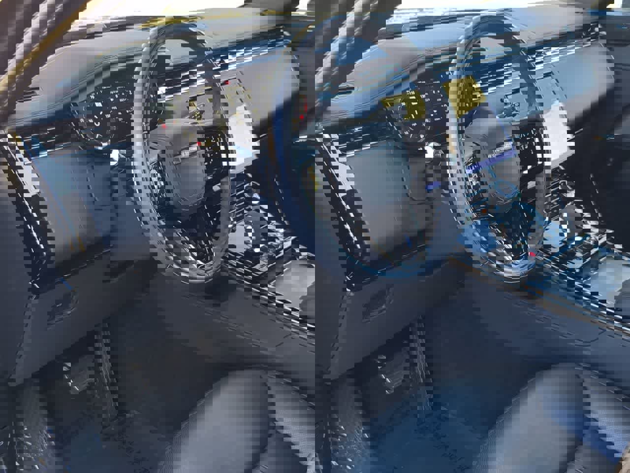 Used 2023 Land Rover Range Rover Sport SE Dynamic image 10