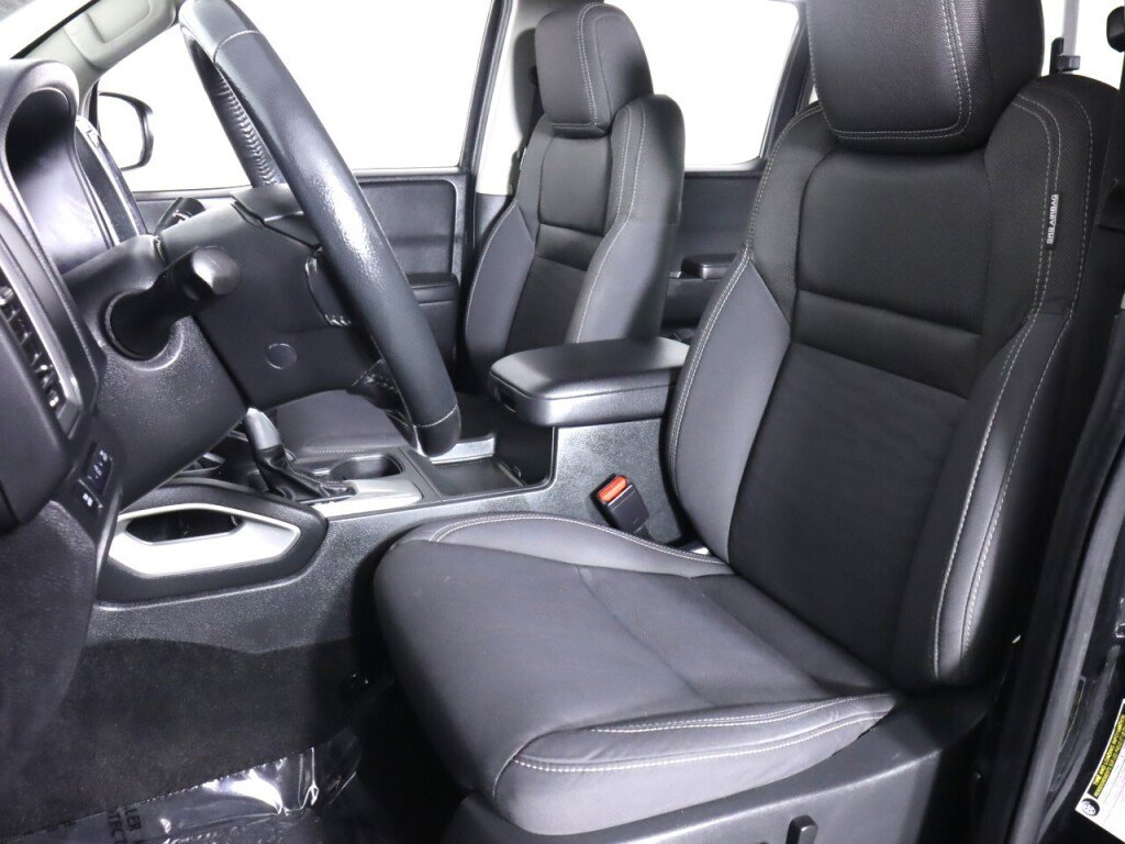 Used 2023 Nissan Frontier SV AWD/4WD image 34