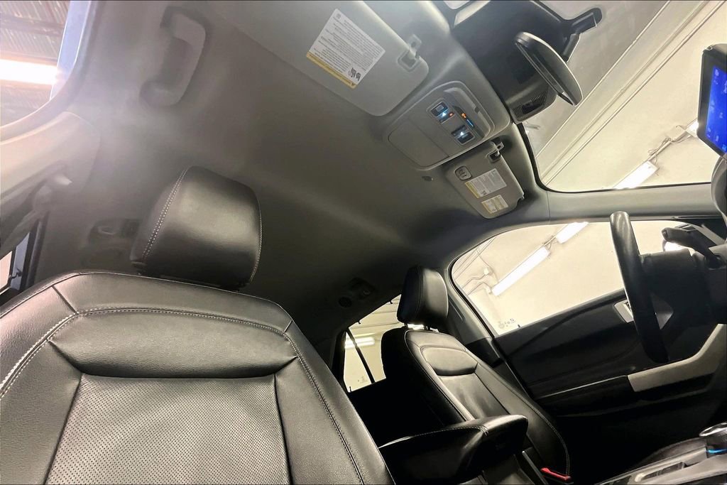 Used 2022 Ford Explorer Limited w/ Equipment Group 301A image 28