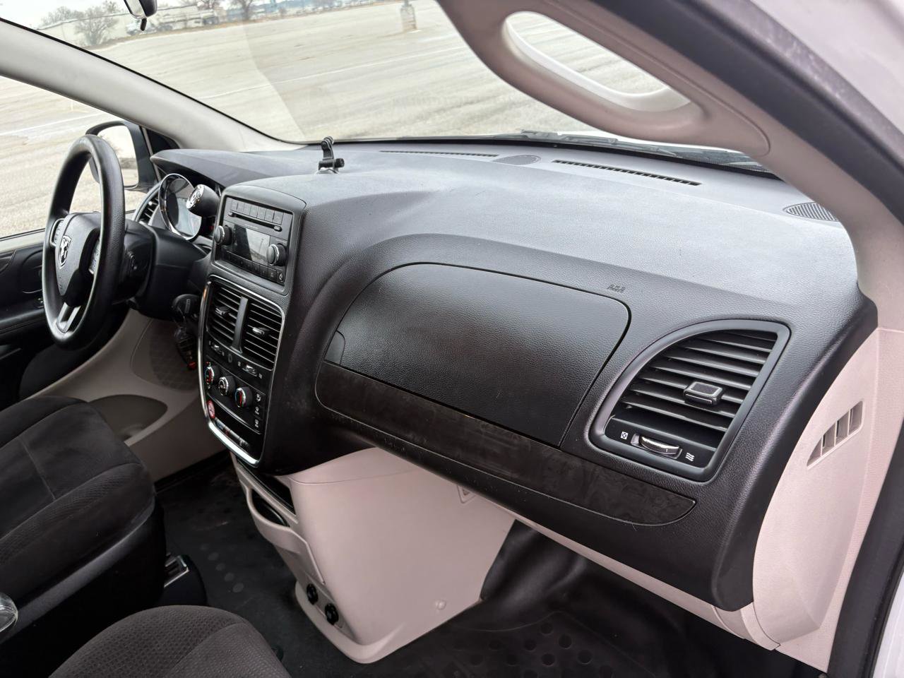 Used 2013 RAM C/V Tradesman image 29