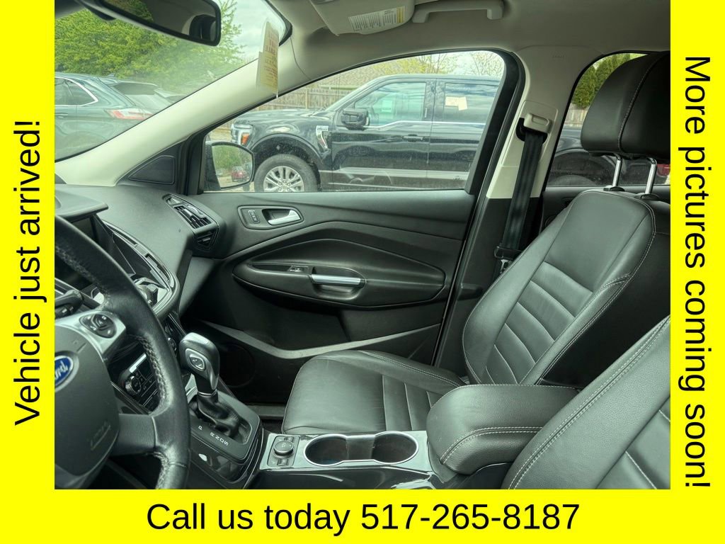 Used 2015 Ford Escape Titanium w/ Equipment Group 301A AWD/4WD image 3